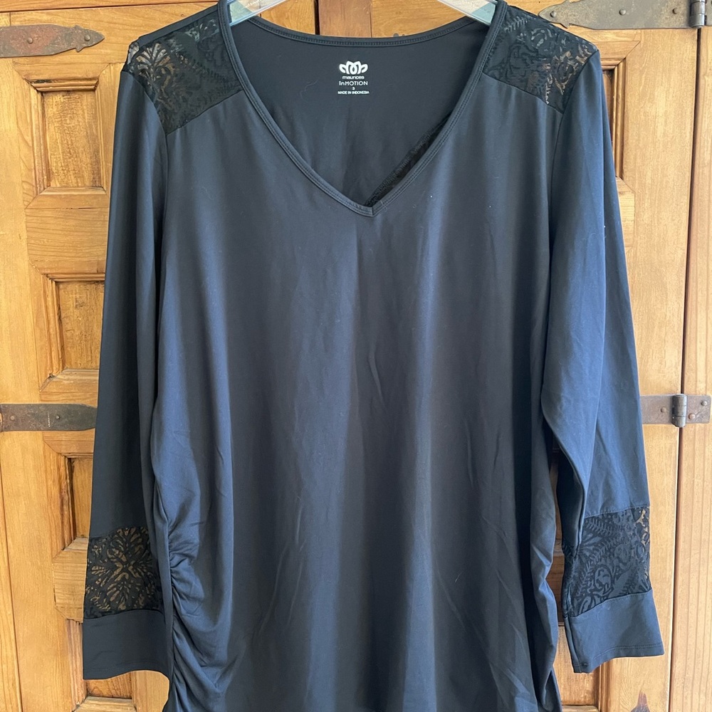 Maurice’s InMotion Long Sleeve Tee